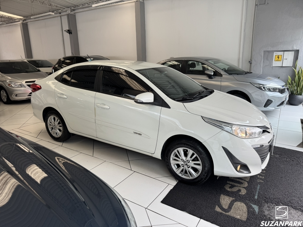 TOYOTA YARIS SEDAN XL 1.5 FLEX CVT