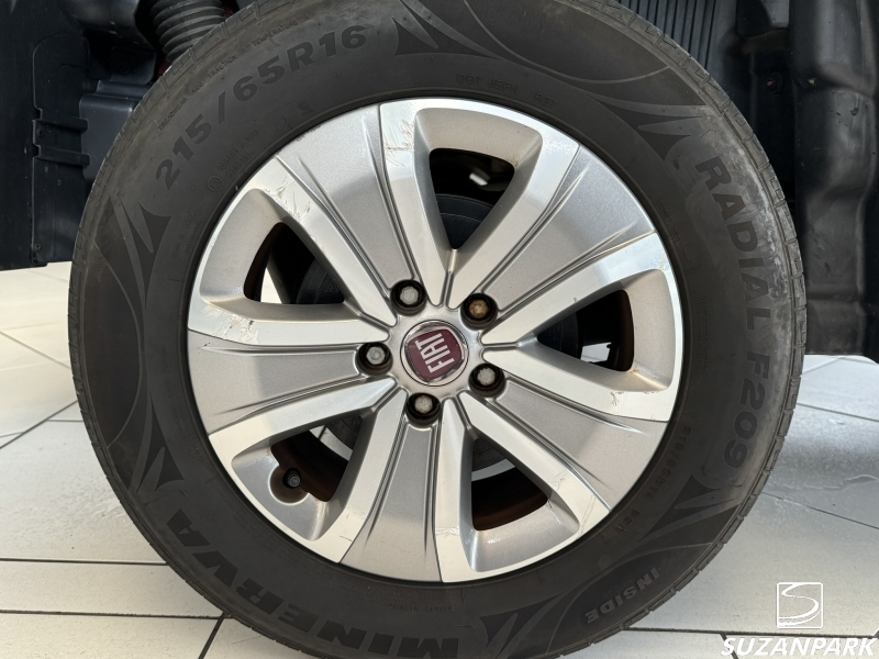 FIAT TORO FREEDOM ROAD 1.8 FLEX AT