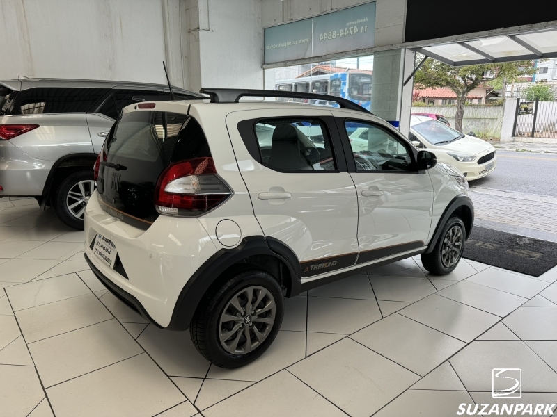 FIAT MOBI TREKKING 1.0 FLEX