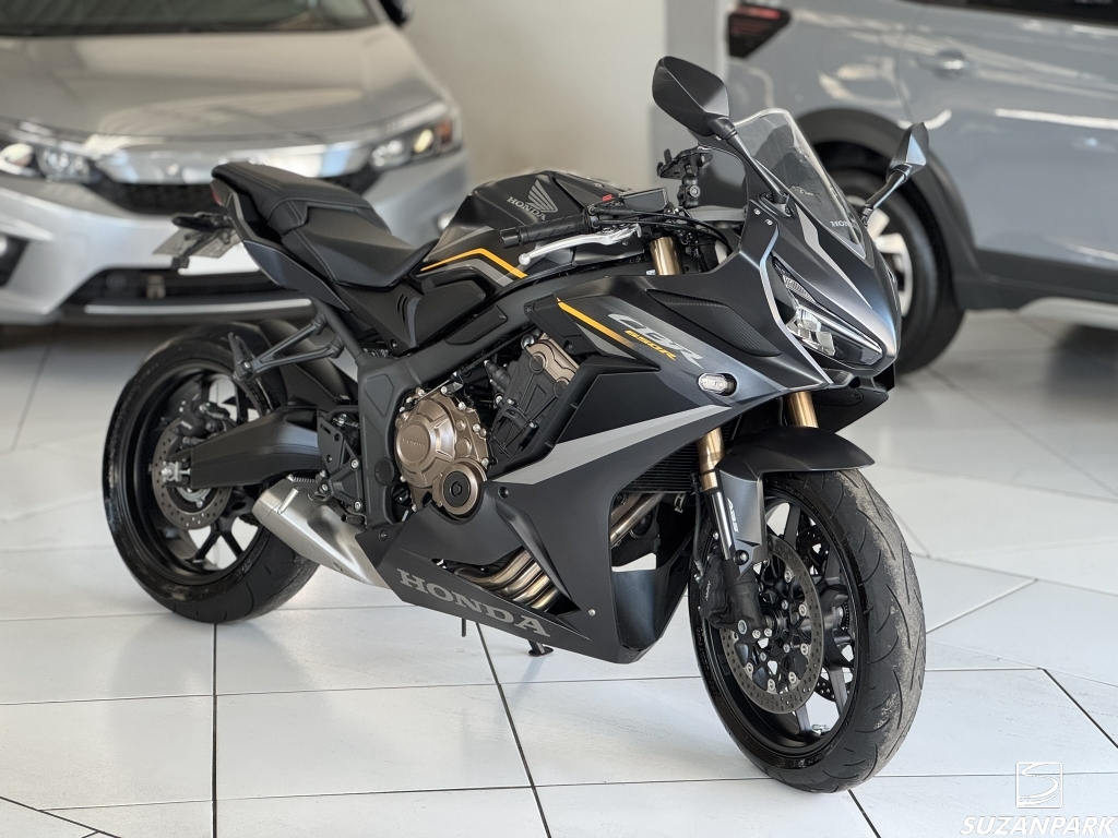 HONDA CBR 650 R