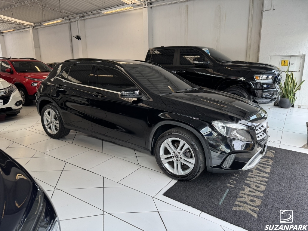 MERCEDES BENZ GLA 200 STYLE 1.6 TURBO