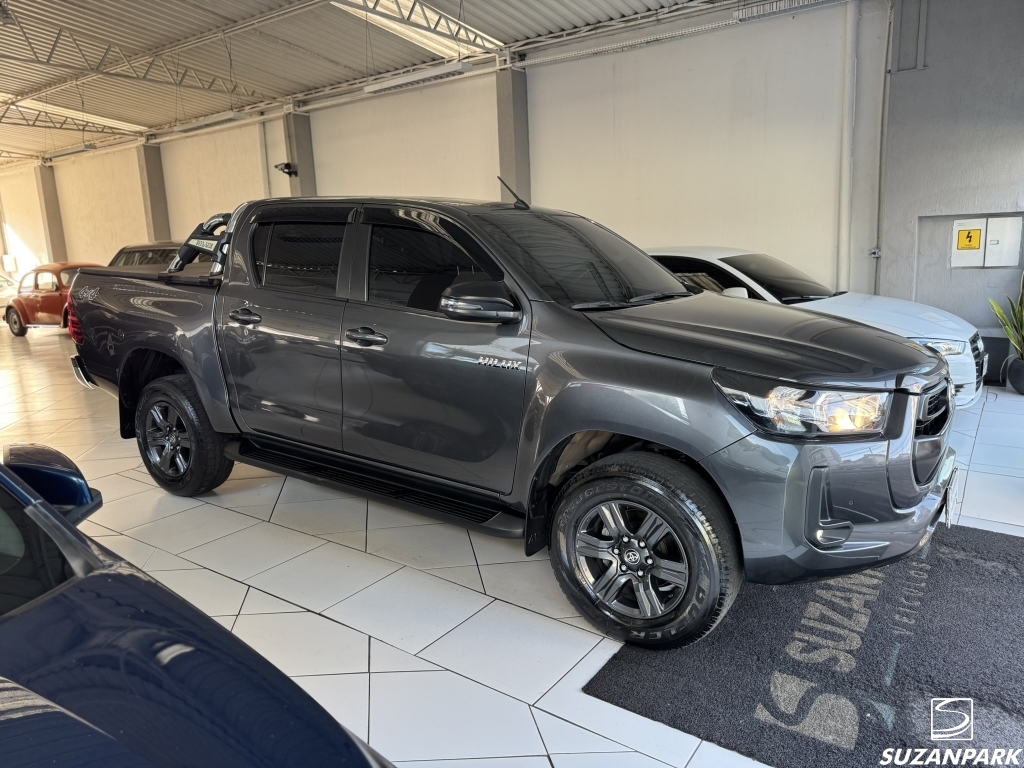TOYOTA HILUX CD SR 2.8 4X4 AT